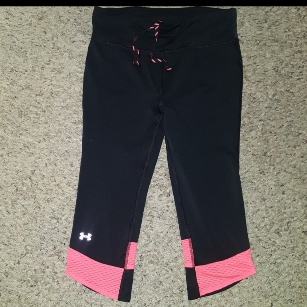 Under Armour coral  Capri